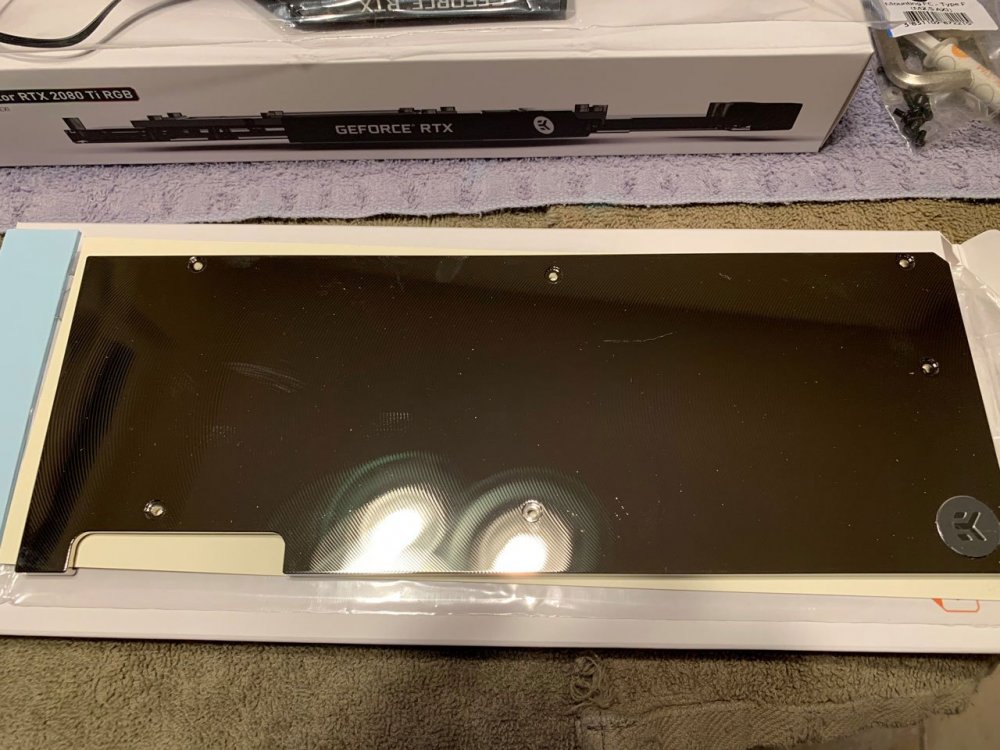 EKWaterBlocks2080Ti2Web.thumb.jpg.4b38994873675d3b0575f873d5647f39.jpg