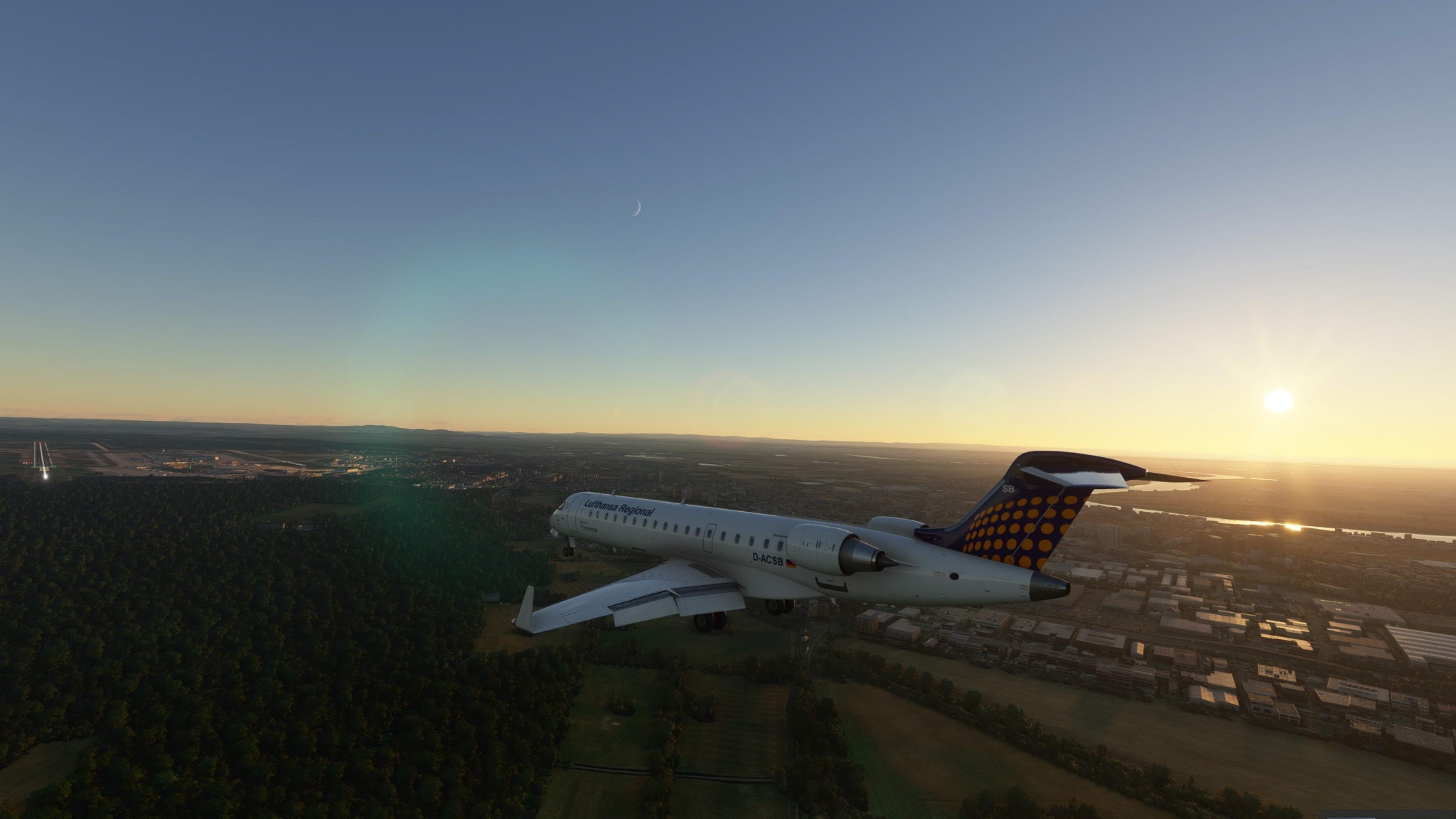 CRJ 700 on approach - MFS.jpg